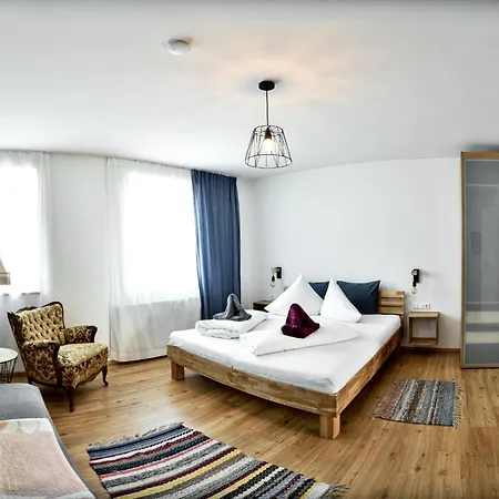 In Der Sonnenstadt * לינץ